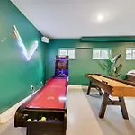 Soose Manor Spa Bbq Games And Bar Near Lake