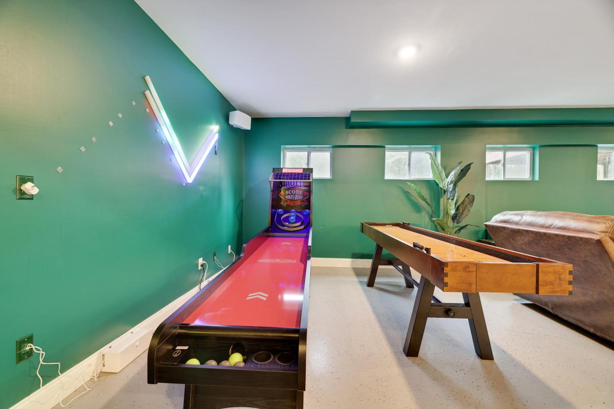 Soose Manor Bbq Games And Bar Near Tafton